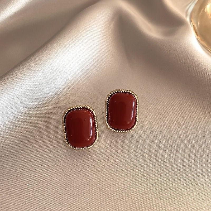 Wholesale s925 silver needle niche high-end female temperament earrings